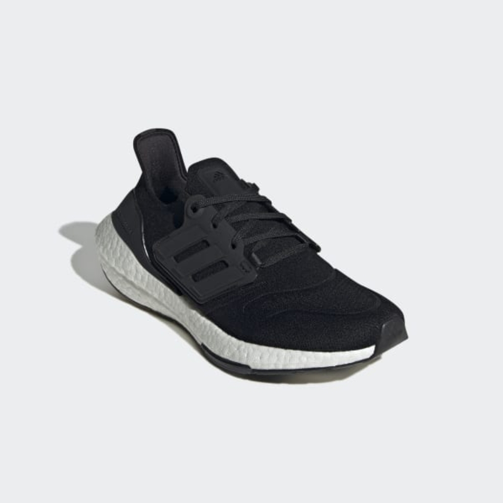 Woman Adidas Ultraboost.Sz,7   B-7